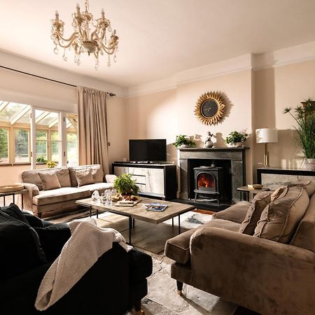 Villa Downwood Vineyard Manor In Idyllic Countryside Blandford Forum Esterno foto