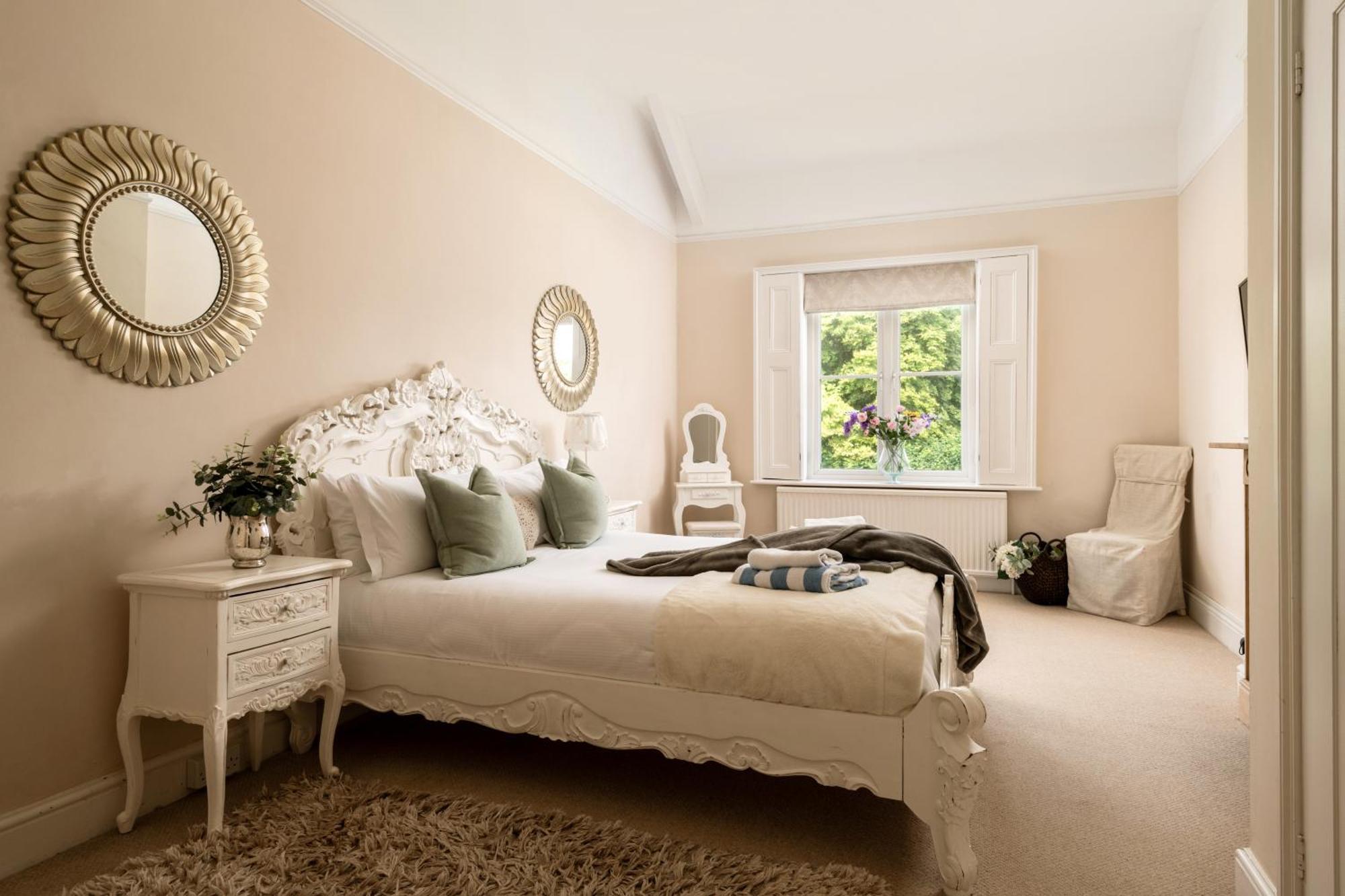 Villa Downwood Vineyard Manor In Idyllic Countryside Blandford Forum Esterno foto