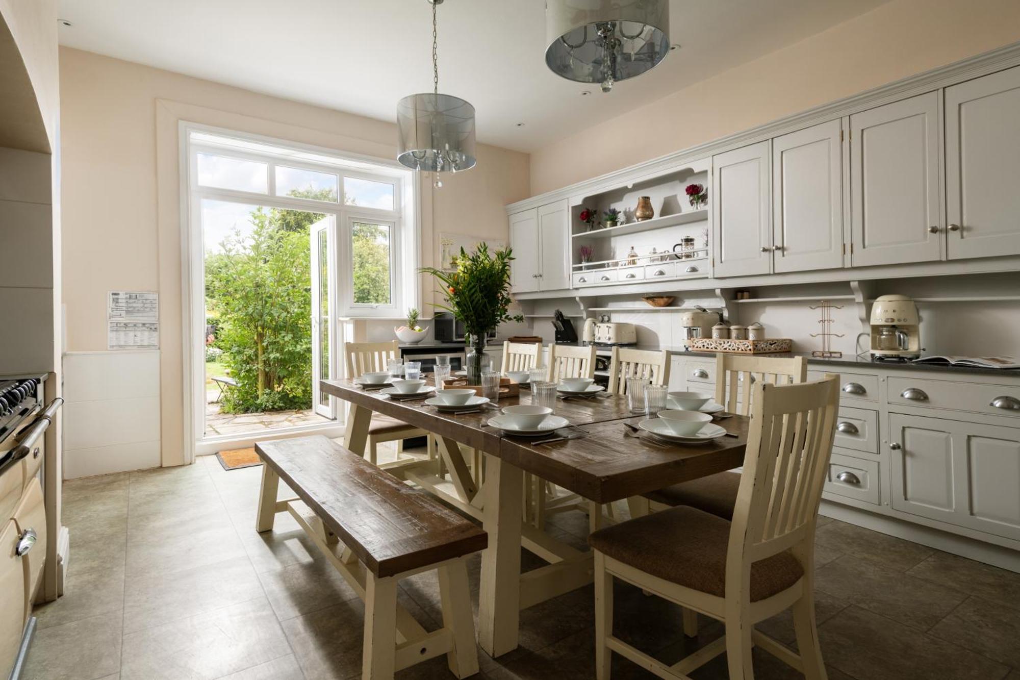 Villa Downwood Vineyard Manor In Idyllic Countryside Blandford Forum Esterno foto