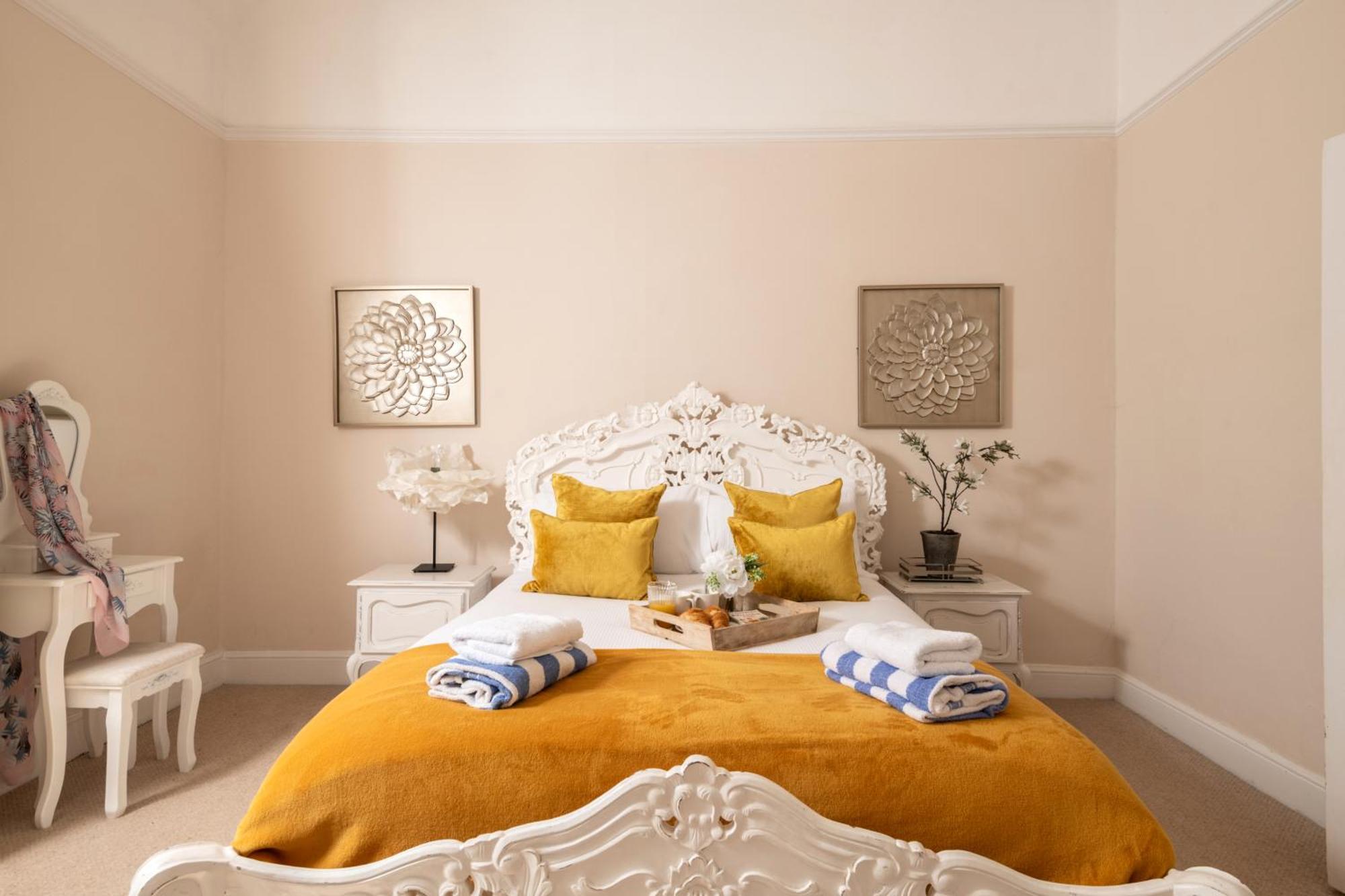 Villa Downwood Vineyard Manor In Idyllic Countryside Blandford Forum Esterno foto