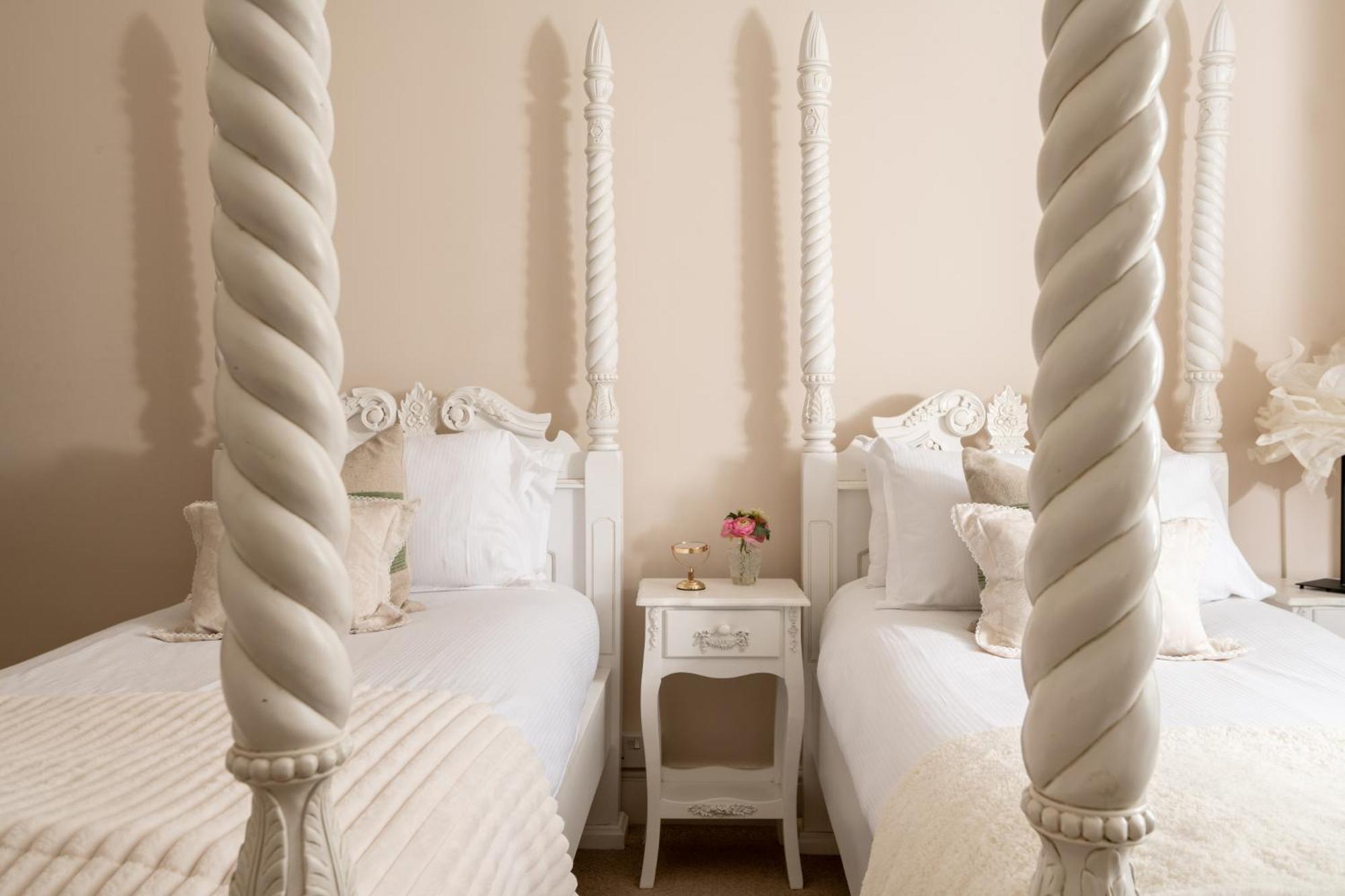 Villa Downwood Vineyard Manor In Idyllic Countryside Blandford Forum Esterno foto